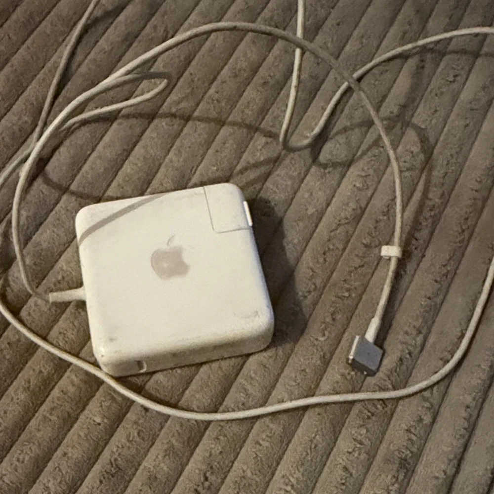 Apple White Charging Block with Cable